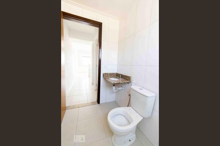 Banheiro de apartamento para alugar com 1 quarto, 43m² em Samambaia Norte (samambaia), Brasília