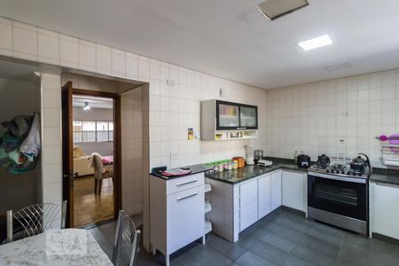 Casa à venda com 80m², 3 quartos e 2 vagasCozinha