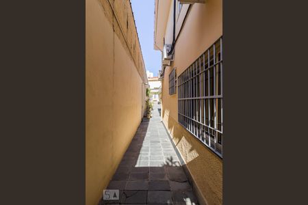 Casa à venda com 80m², 3 quartos e 2 vagasQuintal lateral