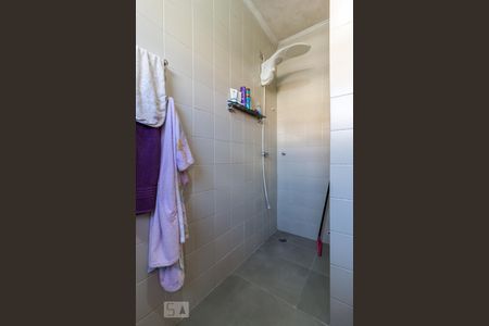 Casa à venda com 80m², 3 quartos e 2 vagasBanheiro
