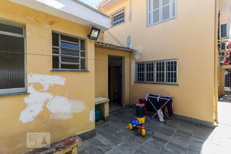 Casa à venda com 80m², 3 quartos e 2 vagasQuintal fundos
