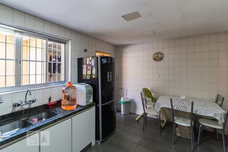 Casa à venda com 80m², 3 quartos e 2 vagasCozinha