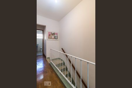 Casa à venda com 80m², 3 quartos e 2 vagasCorredor