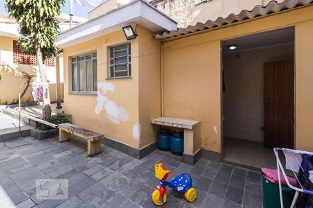 Casa à venda com 80m², 3 quartos e 2 vagasQuintal fundos