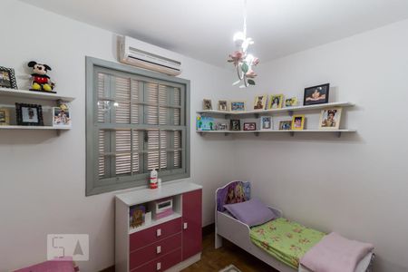 Casa à venda com 80m², 3 quartos e 2 vagasQuarto 2