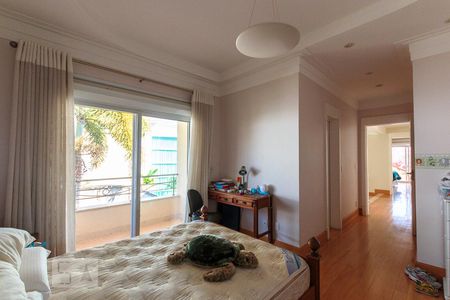 Casa de condomínio à venda com 400m², 4 quartos e 3 vagas Casa de condomínio à venda com 400m², 4 quartos e 3 vagasQuarto 4