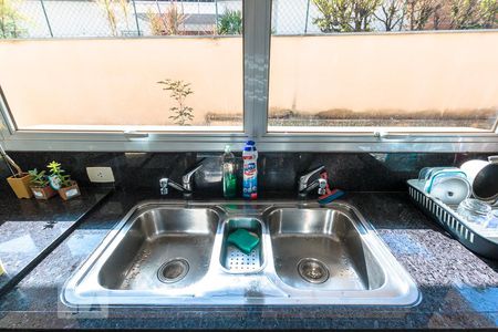 Casa de condomínio à venda com 400m², 4 quartos e 3 vagas Casa de condomínio à venda com 400m², 4 quartos e 3 vagasCozinha