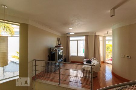 Casa de condomínio à venda com 400m², 4 quartos e 3 vagas Casa de condomínio à venda com 400m², 4 quartos e 3 vagasSala 2