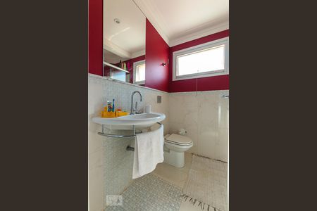 Banheiro de casa de condomínio para alugar com 4 quartos, 400m² em Loteamento Alphaville Campinas, Campinas