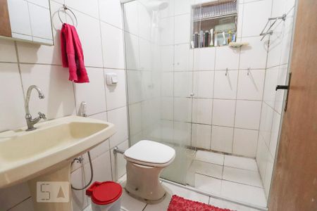 Banheiro de casa à venda com 4 quartos, 120m² em Independência - 1º Complemento Setor das Mansões, Goiânia