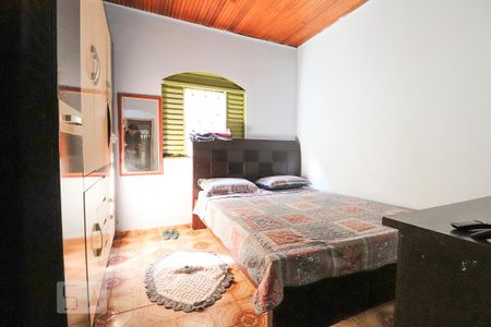 Quarto de casa à venda com 4 quartos, 120m² em Independência - 1º Complemento Setor das Mansões, Goiânia