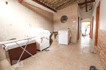 Área de Serviço de casa à venda com 4 quartos, 120m² em Independência - 1º Complemento Setor das Mansões, Goiânia