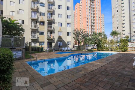 Apartamento à venda com 50m², 2 quartos e 1 vaga Apartamento à venda com 50m², 2 quartos e 1 vagaÁrea comum - Piscina