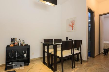 Apartamento à venda com 50m², 2 quartos e 1 vaga Apartamento à venda com 50m², 2 quartos e 1 vagaSala de Jantar