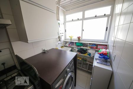 Apartamento à venda com 60m², 2 quartos e 1 vagaÁrea de Serviço