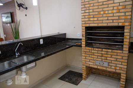 Apartamento à venda com 60m², 2 quartos e 1 vagaSalão com churrasqueira