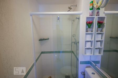 Banheiro  de apartamento à venda com 2 quartos, 60m² em Maceió, Niterói