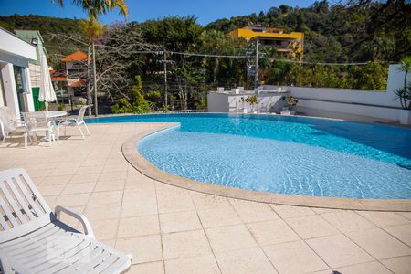 Apartamento à venda com 60m², 2 quartos e 1 vagaPiscina