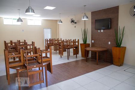 Apartamento à venda com 60m², 2 quartos e 1 vagaSalão com churrasqueira