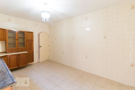 Cozinha de casa para alugar com 2 quartos, 120m² em Parque Boturussu, São Paulo