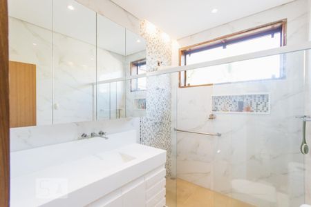 Banheiro Suíte 2 (Primeiro Andar) de casa de condomínio à venda com 3 quartos, 760m² em Freguesia (jacarepaguá), Rio de Janeiro