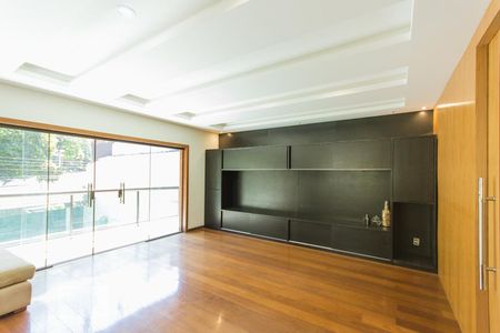 Sala (Primeiro Andar) de casa de condomínio à venda com 3 quartos, 760m² em Freguesia (jacarepaguá), Rio de Janeiro