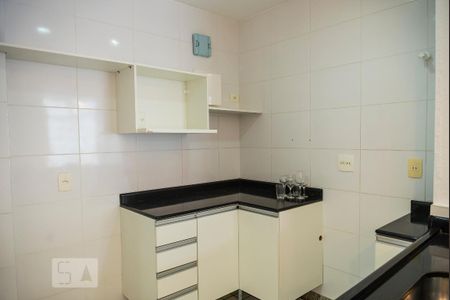 Cozinha de apartamento para alugar com 2 quartos, 70m² em Copacabana, Rio de Janeiro