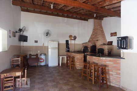 Apartamento à venda com 60m², 2 quartos e 1 vaga Apartamento à venda com 60m², 2 quartos e 1 vagaDependências do condominio - churrasqueira