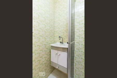 Banheiro de apartamento para alugar com 2 quartos, 48m² em Jardim Independência, São Paulo