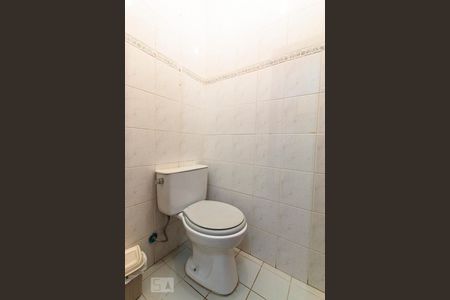 Apartamento para alugar com 90m², 3 quartos e sem vaga Apartamento para alugar com 90m², 3 quartos e sem vagaBanheiro de Serviço