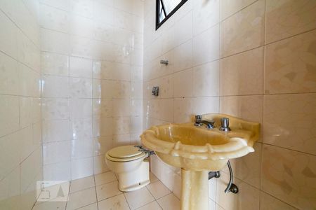 Apartamento para alugar com 160m², 3 quartos e 2 vagas Apartamento para alugar com 160m², 3 quartos e 2 vagasLavabo