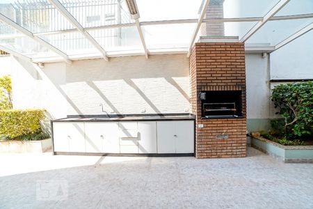 Apartamento para alugar com 160m², 3 quartos e 2 vagas Apartamento para alugar com 160m², 3 quartos e 2 vagasÁrea Comum - Churrasqueira