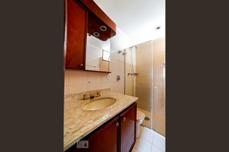 Apartamento para alugar com 160m², 3 quartos e 2 vagas Apartamento para alugar com 160m², 3 quartos e 2 vagasBanheiro da Suíte