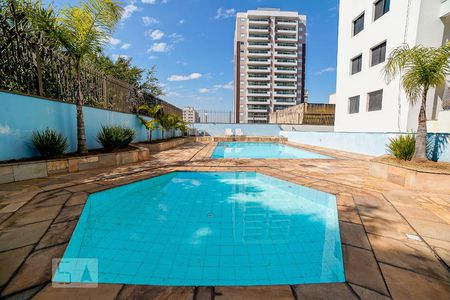 Apartamento para alugar com 160m², 3 quartos e 2 vagas Apartamento para alugar com 160m², 3 quartos e 2 vagasÁrea Comum - Piscina