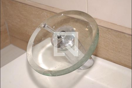 Apartamento para alugar com 160m², 4 quartos e 2 vagas Apartamento para alugar com 160m², 4 quartos e 2 vagasBanheiro da Suíte 1