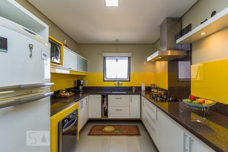 Apartamento à venda com 110m², 2 quartos e 2 vagasCozinha