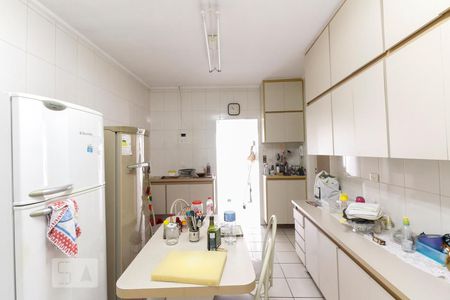 Casa à venda com 287m², 3 quartos e 4 vagasCozinha 