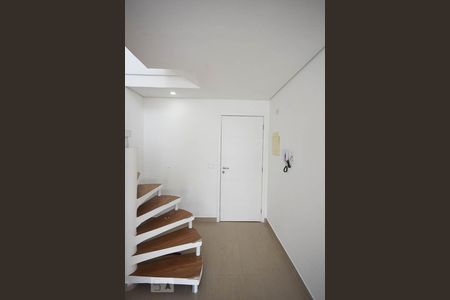 Hall de entrada de apartamento para alugar com 1 quarto, 53m² em Jardim Ampliação, São Paulo