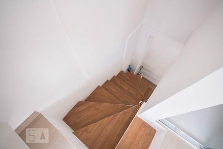 Apartamento para alugar com 53m², 1 quarto e 1 vagaEscada