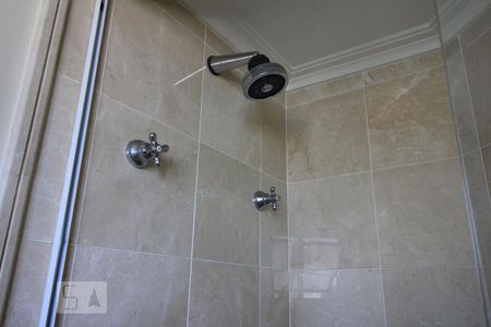 Apartamento à venda com 550m², 4 quartos e 6 vagasChuveiro