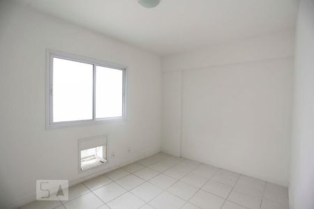 suíte de apartamento à venda com 2 quartos, 70m² em Santa Rosa, Niterói