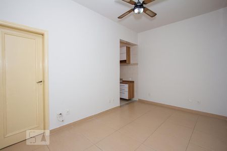 Apartamento para alugar com 31m², 1 quarto e sem vagaSala