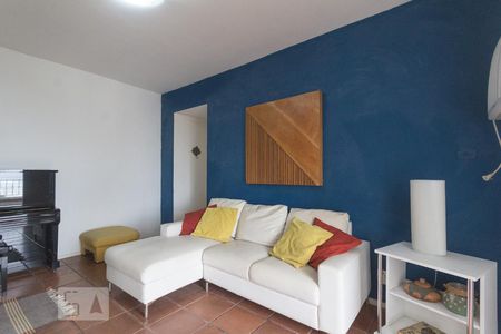 Sala de apartamento para alugar com 1 quarto, 70m² em Barra da Tijuca, Rio de Janeiro
