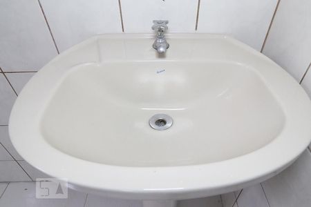 Banheiro de casa para alugar com 2 quartos, 90m² em Vila Medeiros, São Paulo