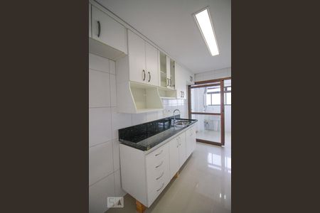 Apartamento para alugar com 93m², 3 quartos e 2 vagas Apartamento para alugar com 93m², 3 quartos e 2 vagasCozinha