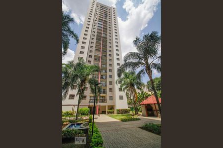 Apartamento para alugar com 93m², 3 quartos e 2 vagas Apartamento para alugar com 93m², 3 quartos e 2 vagasFachada