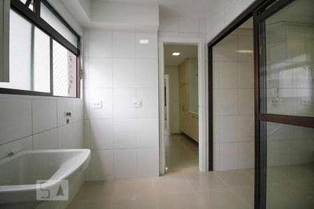 Apartamento para alugar com 93m², 3 quartos e 2 vagas Apartamento para alugar com 93m², 3 quartos e 2 vagasÁrea de Serviço