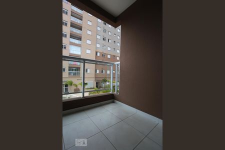 Sacada de apartamento à venda com 2 quartos, 52m² em Jardim Roberto, Osasco