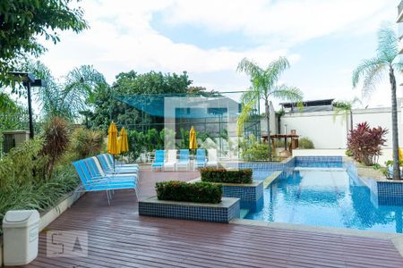 Apartamento à venda com 83m², 2 quartos e 1 vaga Apartamento à venda com 83m², 2 quartos e 1 vagaÁrea comum - Piscina