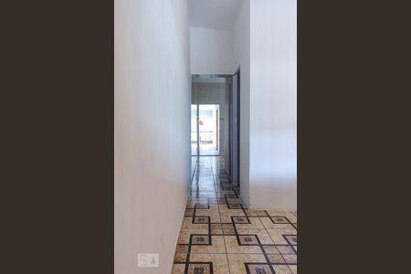 Corredor de Acesso  de casa para alugar com 3 quartos, 101m² em Capão do Embira, São Paulo